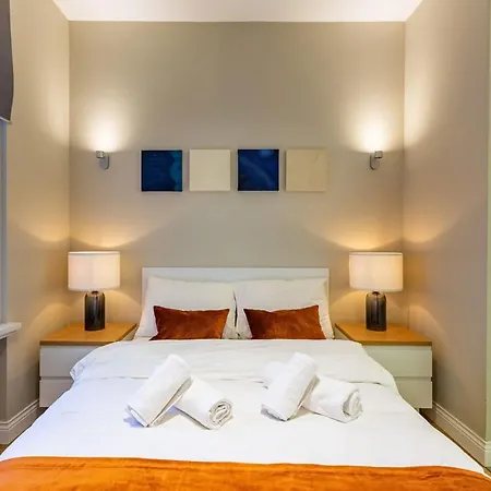 Mesmerizing Flat With Bosphorus View In Beyoglu Apartment