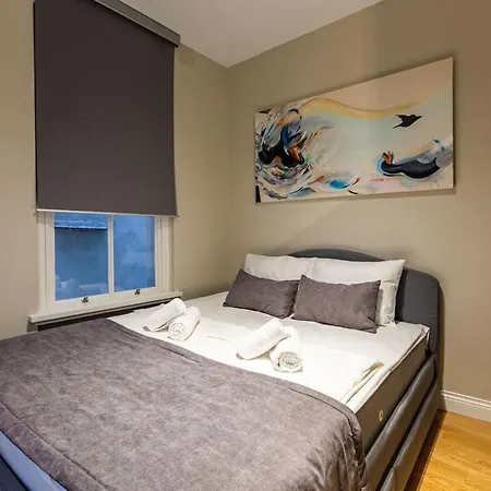 Mesmerizing Flat With Bosphorus View In Beyoglu Apartment Istanbul