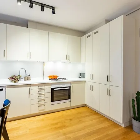 Mesmerizing Flat With Bosphorus View In Beyoglu Apartment *