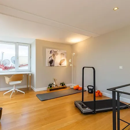 Apartment Mesmerizing Flat With Bosphorus View In Beyoglu Istanbul