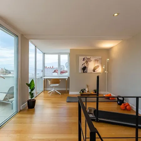 Mesmerizing Flat With Bosphorus View In Beyoglu Apartment Istanbul